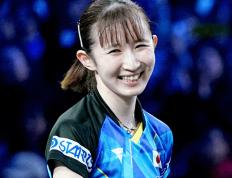 【168资讯】乒乓球世界杯：早田希娜打疯了！3-0横扫名将，日本队晋级8强