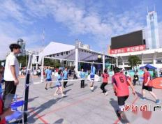 【168资讯】广州户外运动节气排球活动举行