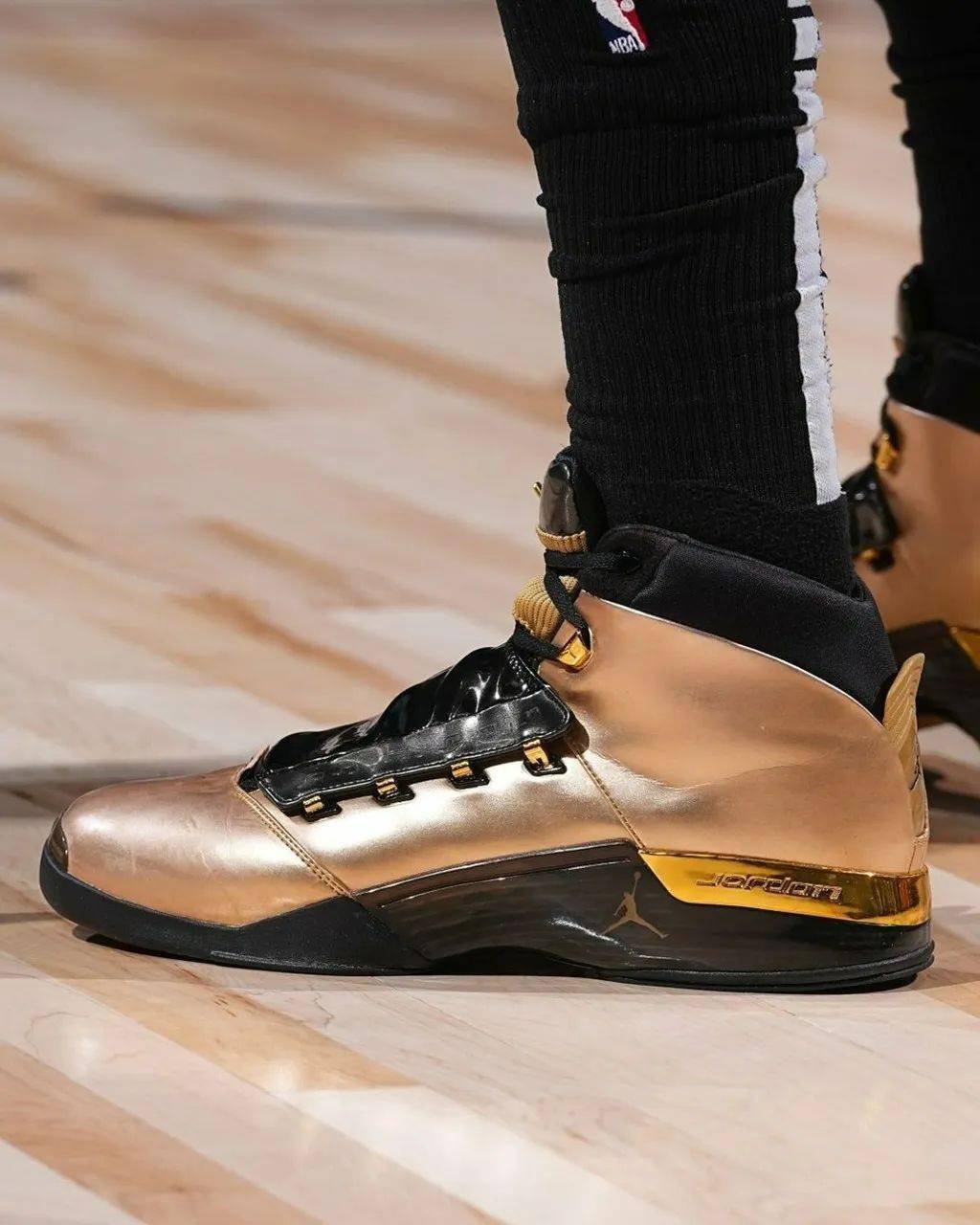 【168资讯】NBA 球鞋合集！詹姆斯上脚「湖人冠军战靴」！